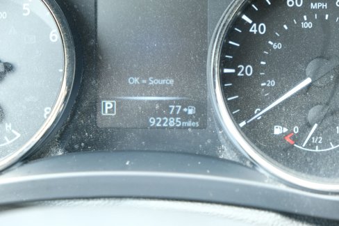 Used 2017 Nissan Rogue SV image 46
