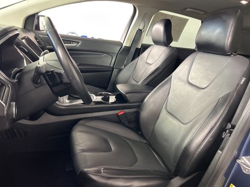 Used 2018 Ford Edge Titanium image 24