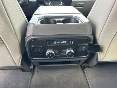 Used 2020 Ford Expedition Max Limited image 23