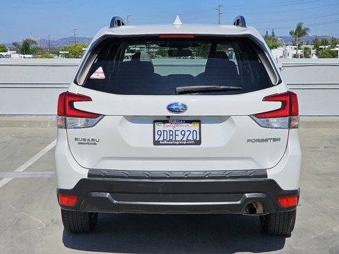 Certified 2022 Subaru Forester Premium image 15