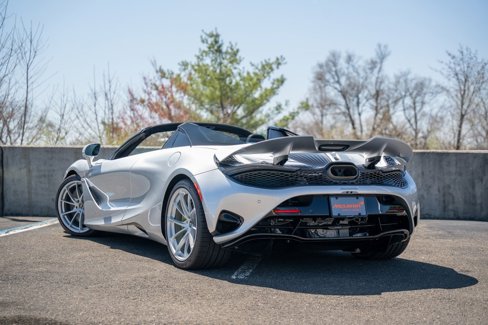 New 2025 McLaren 750S Spider image 25