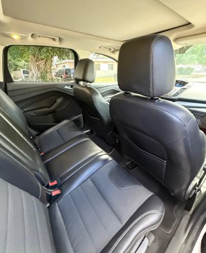 Used 2016 Ford Escape SE w/ SE Chrome Package image 14