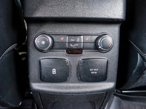 Used 2019 Ford Explorer Limited image 29