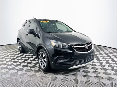 Used 2022 Buick Encore Preferred image 3