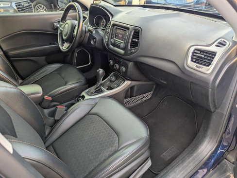 Used 2017 Jeep Compass Latitude image 10