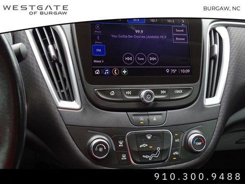 Used 2022 Chevrolet Malibu RS image 25