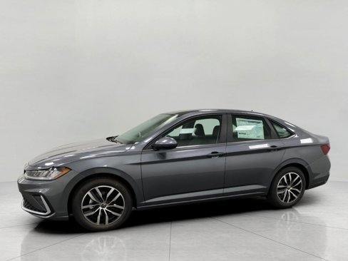 New 2025 Volkswagen Jetta SE image 7