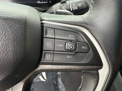 Used 2022 Jeep Grand Cherokee L Limited image 33