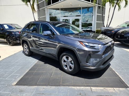 Used 2023 Toyota RAV4 XLE image 2