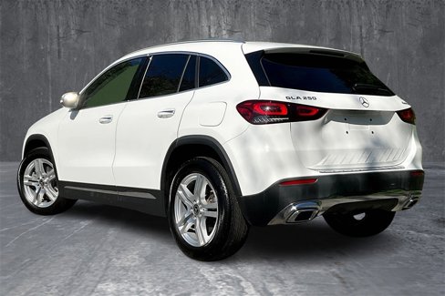 Used 2021 Mercedes-Benz GLA 250 4MATIC image 4