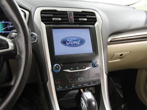 Used 2014 Ford Fusion Energi SE image 11