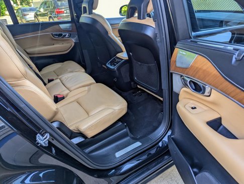 Used 2018 Volvo XC90 T6 Inscription w/ Luxury Package image 12