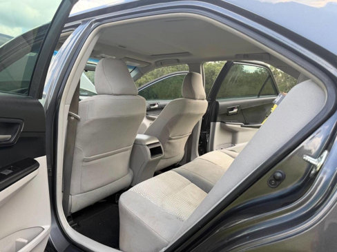 Used 2012 Toyota Camry LE image 14
