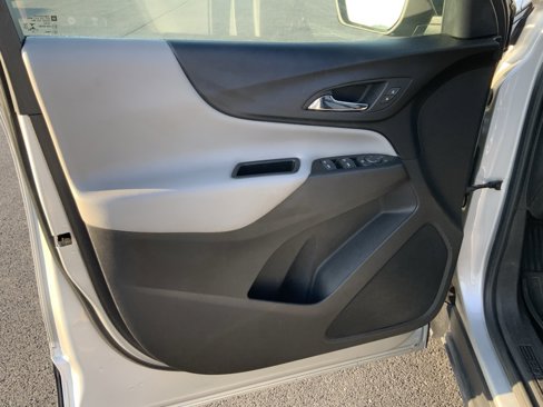 Used 2022 Chevrolet Equinox LS w/ LS Convenience Package image 20
