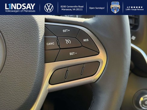 Used 2019 Jeep Cherokee Latitude Plus image 19