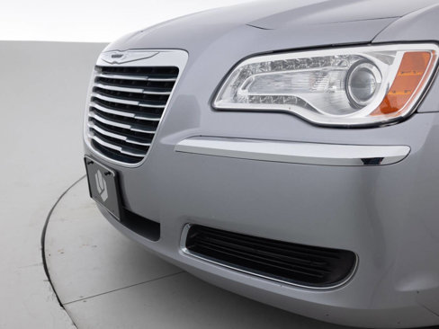 Used 2014 Chrysler 300 w/ Wheels & Beats Group image 15