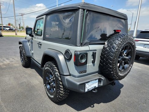 Used 2022 Jeep Wrangler Willys image 6