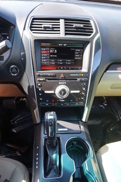 Used 2016 Ford Explorer Limited image 30