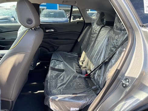 New 2025 Chevrolet Trax ACTIV w/ Sunroof Package image 9