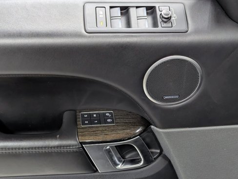 Used 2017 Land Rover Range Rover Sport image 14