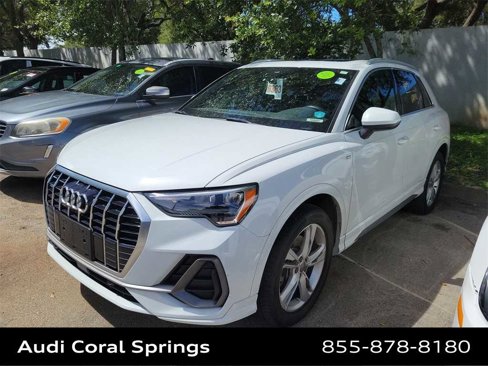 Used 2019 Audi Q3 2.0T Premium image 3