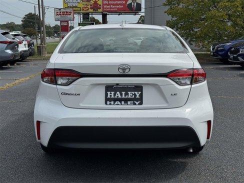 Used 2024 Toyota Corolla LE image 21
