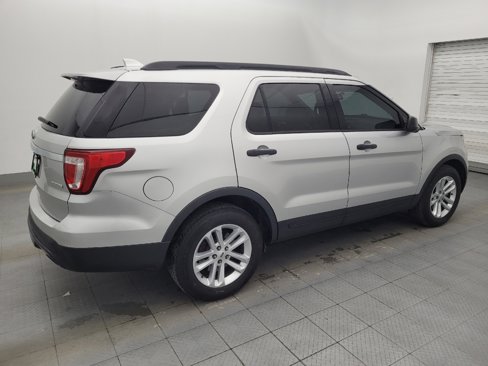 Used 2017 Ford Explorer FWD image 10