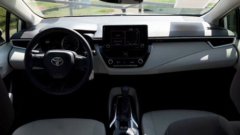 Used 2022 Toyota Corolla LE image 22