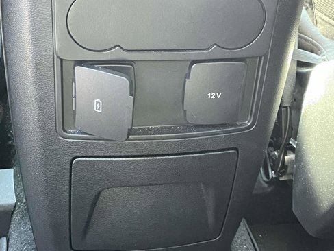 Used 2023 Ford Explorer XLT image 20
