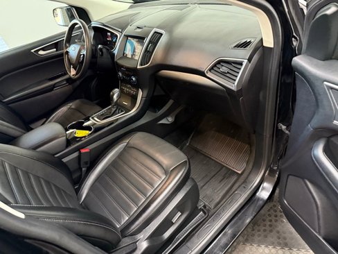 Used 2018 Ford Edge SEL w/ Equipment Group 201A image 39