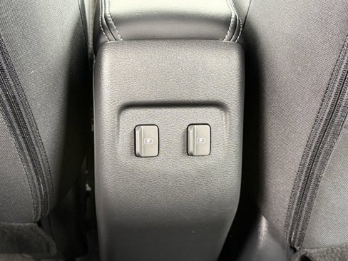 Certified 2024 Nissan Kicks SR image 19