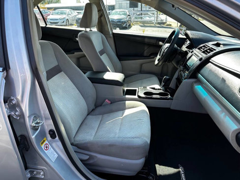 Used 2013 Toyota Camry L image 10