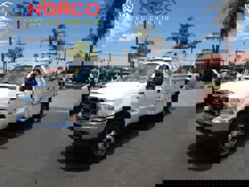 Used 2004 Ford F450 XL image 1