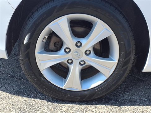 Used 2013 Hyundai Elantra image 12
