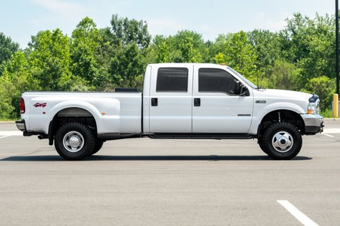 Used 2000 Ford F350 Lariat image 16