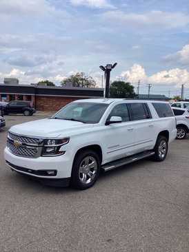 Used 2018 Chevrolet Suburban LT w/ LT Signature Package image 7