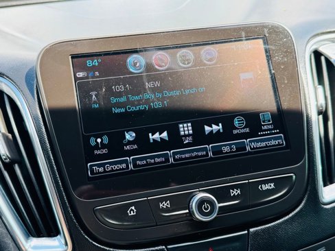 Used 2018 Chevrolet Malibu LT image 23