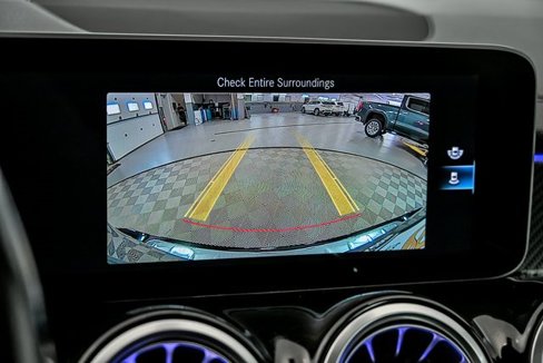 Used 2021 Mercedes-Benz GLB 250 4MATIC image 19