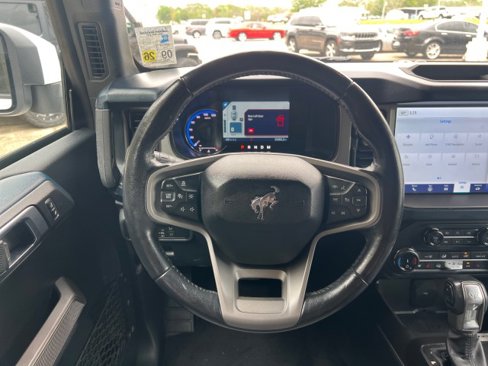 Used 2022 Ford Bronco Outer Banks image 18