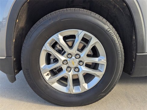 Used 2021 Chevrolet Traverse LT w/ LPO, Floor Liner Package image 9