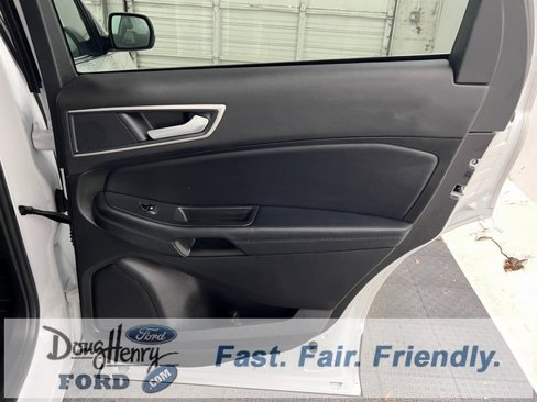 Used 2024 Ford Edge SEL image 34