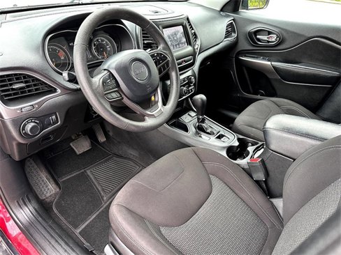 Used 2020 Jeep Cherokee Latitude image 14
