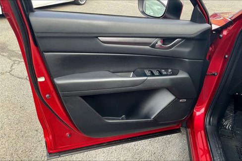 Used 2018 MAZDA CX-5 Touring w/ Preferred Equipment Package image 20