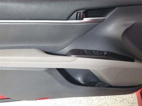 Used 2024 Toyota Camry LE image 17