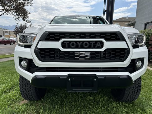 Used 2022 Toyota Tacoma TRD Off-Road image 15