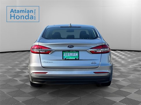 Used 2020 Ford Fusion SE image 4