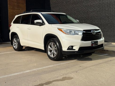 Used 2015 Toyota Highlander XLE image 9