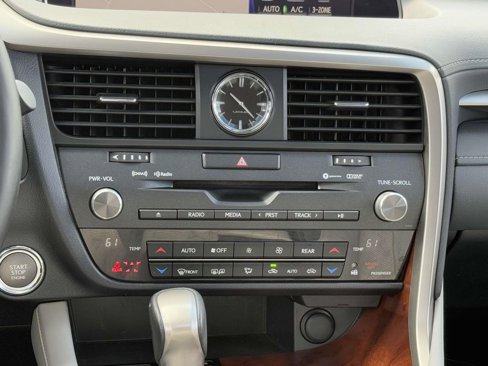 Used 2018 Lexus RX 350L w/ Premium Package image 18