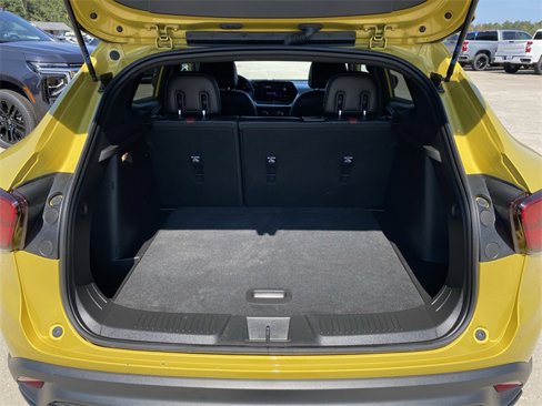Used 2024 Chevrolet Trax RS w/ Sunroof Package image 32