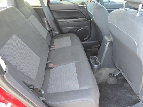 Used 2014 Jeep Patriot Latitude image 11